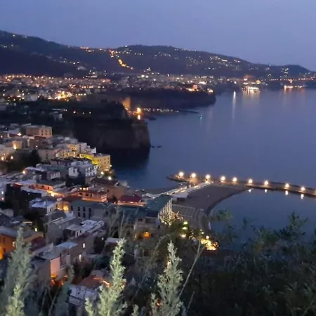 Bella Vista House-sorrento Coast - Free Parking-solarium 비코에쿠엔세